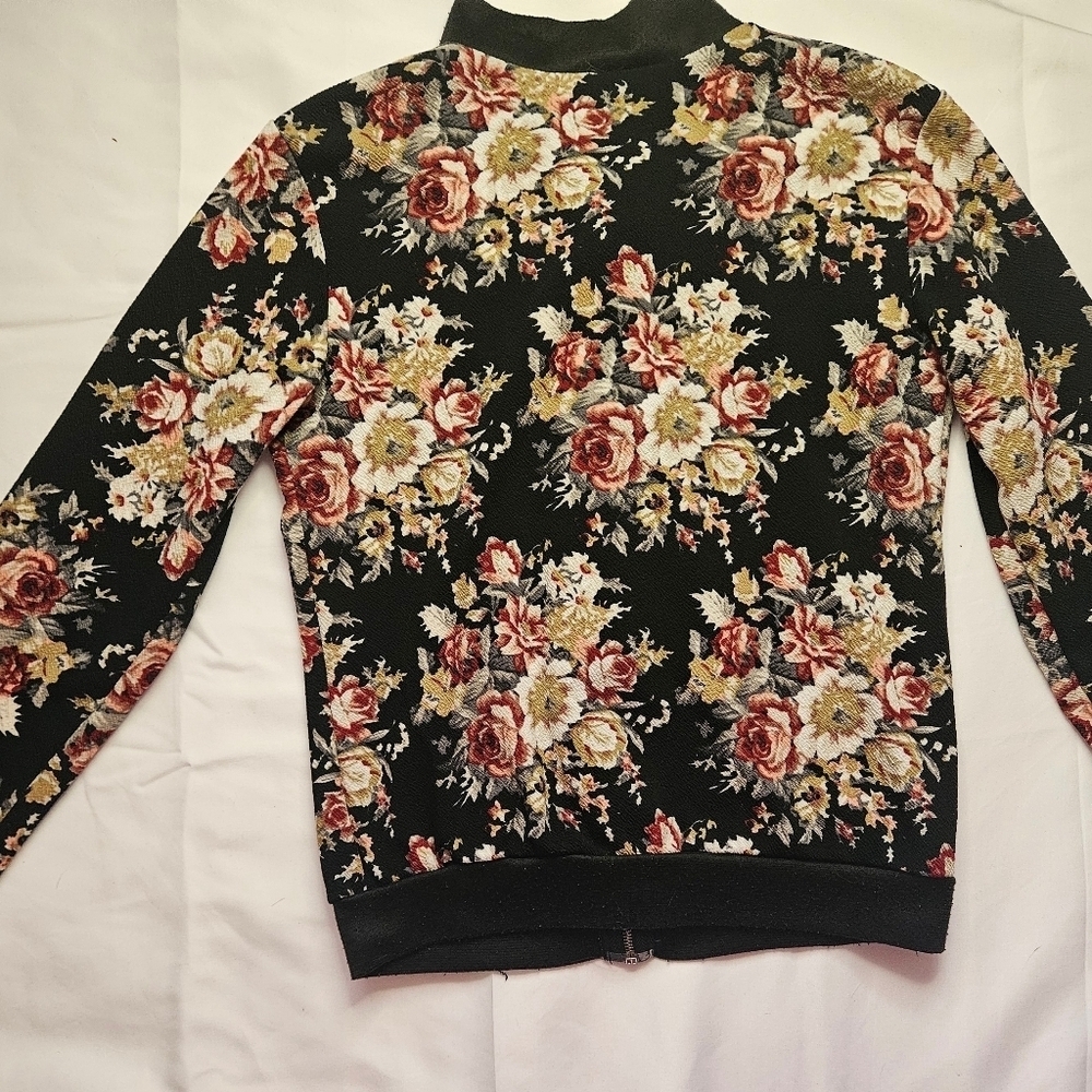 Love is Sweet Womens Black And Floral Lightweight Bomber Jacket Size Small - Picture 7 of 8